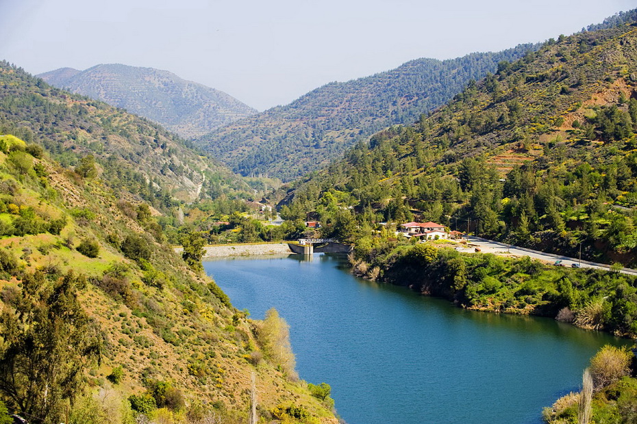 Kalopanayiotis Dam cyprus